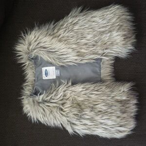 Old Navy vest, infant size 12-18 month, faux fur